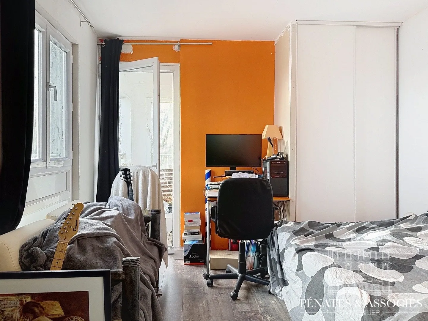 Appartement T5 de 83 m² à Mont-Saint-Aignan avec Balcons, Cave et Parking 