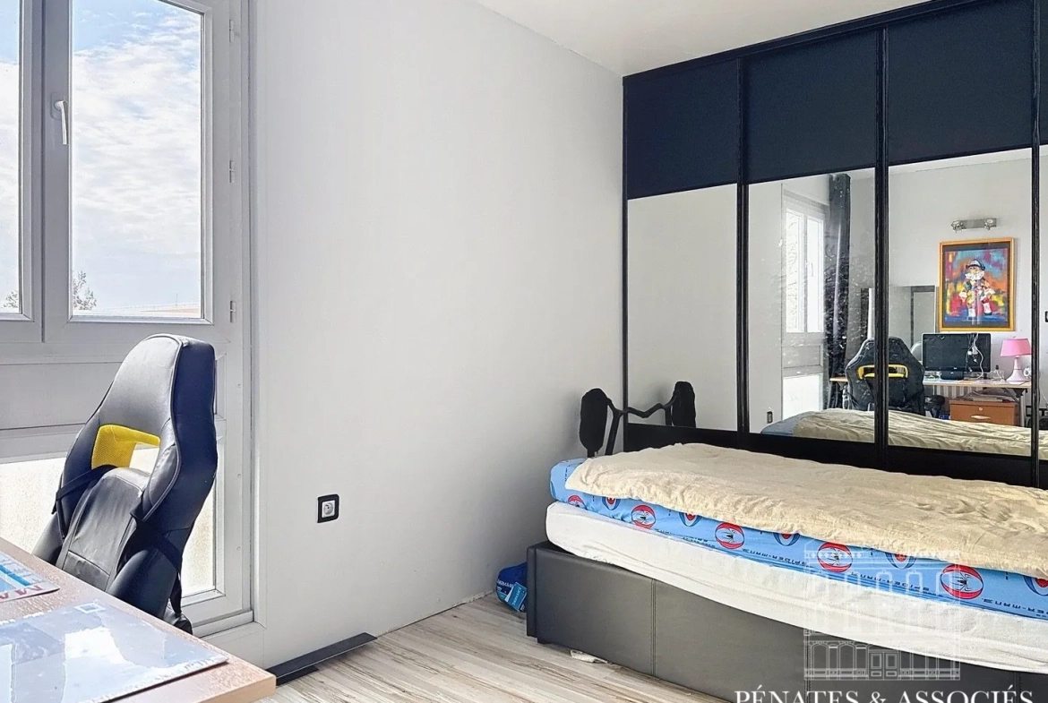 Appartement T5 de 83 m² à Mont-Saint-Aignan avec Balcons, Cave et Parking 
