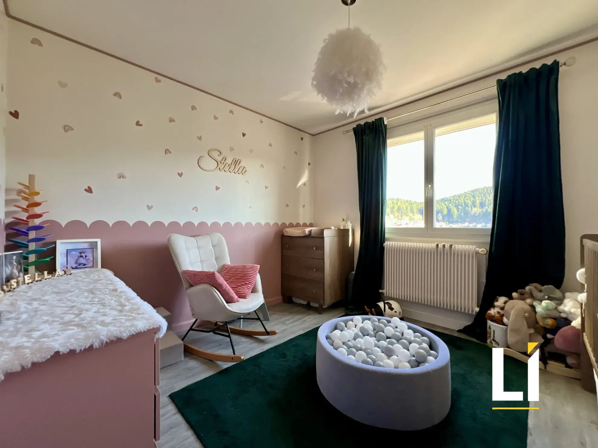 Appartement rénové avec balcon, garage et cave à Maîche – 76 m² 