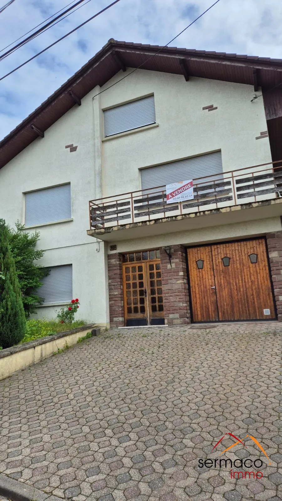 Maison 148 m² à Oeting avec grand terrain et garage, emplacement stratégique 
