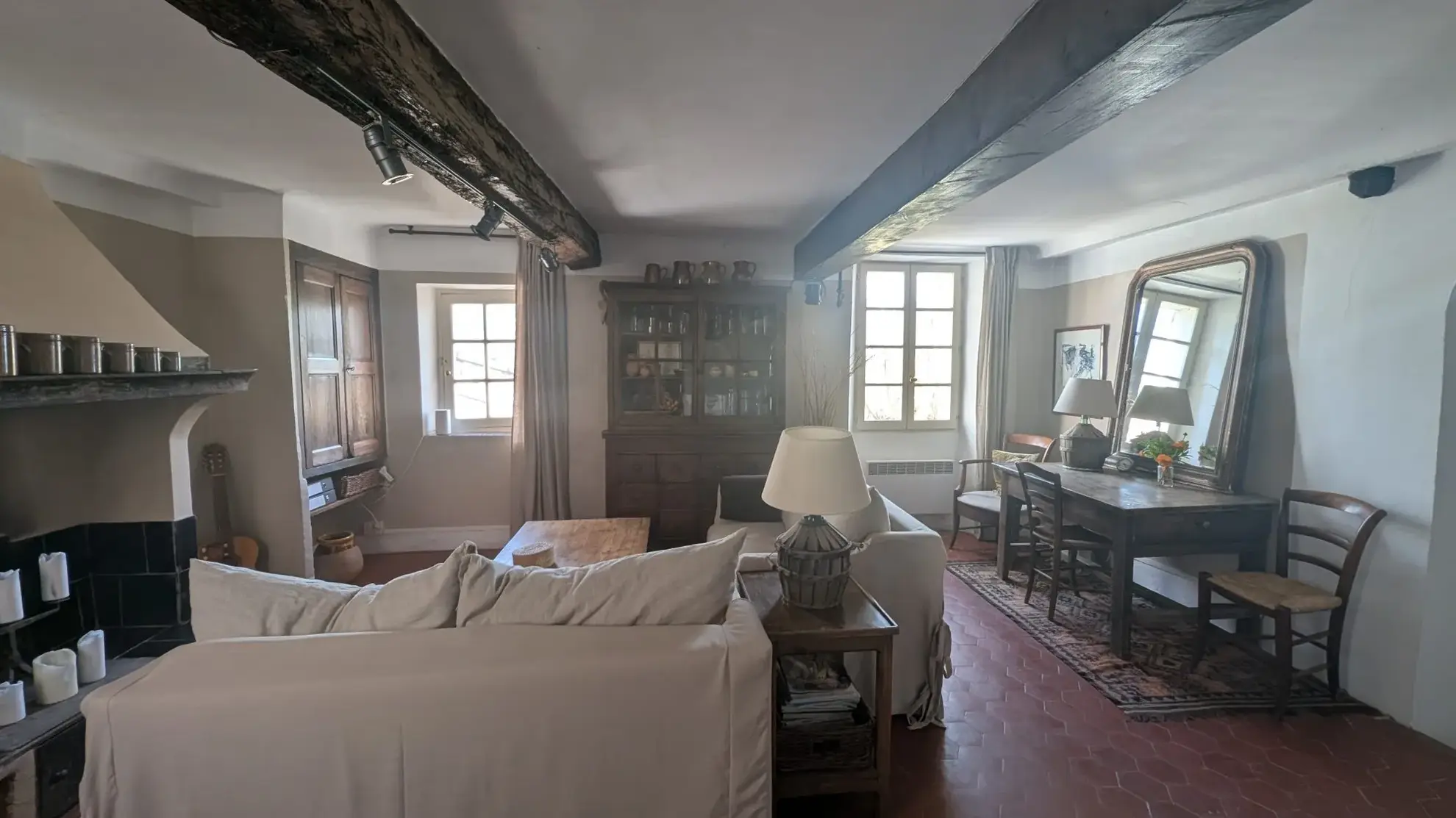 Maison de village provençale à Gonfaron de 98 m² avec terrasse et vue magnifique 