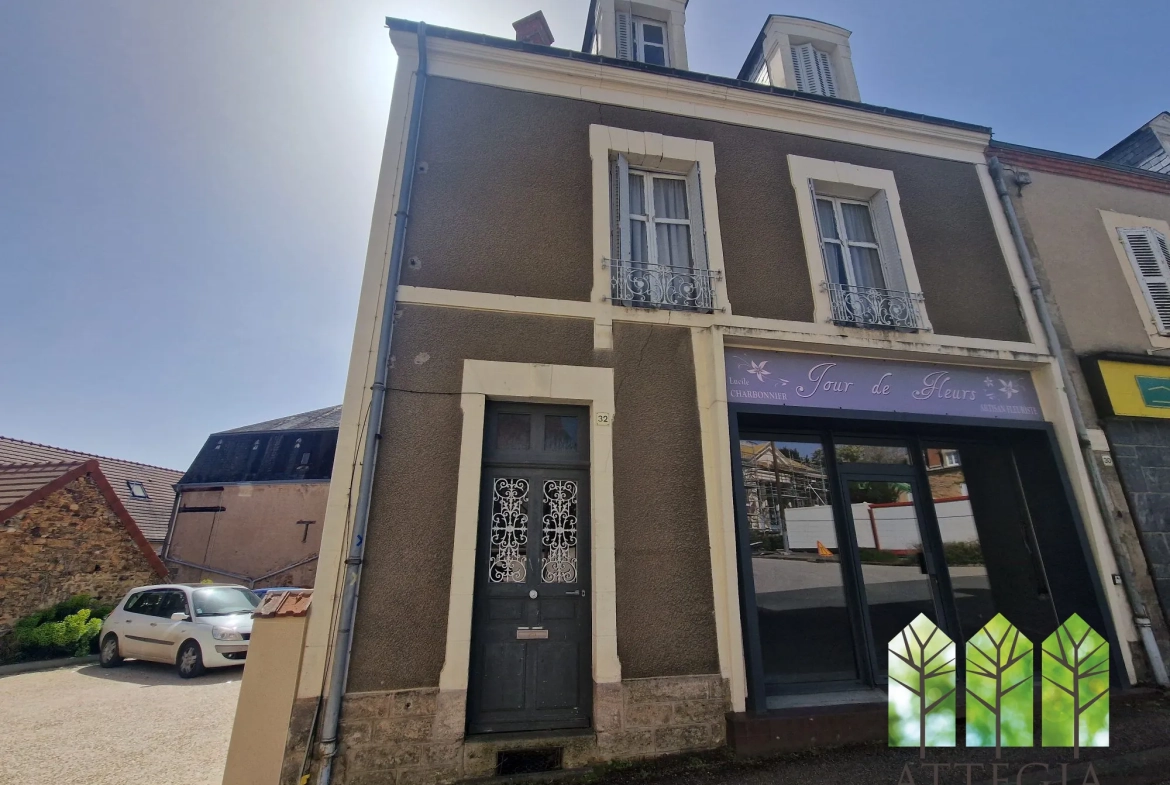 Immeuble commercial à Sainte-Sévère-sur-Indre à Rénover avec Grand Potentiel 