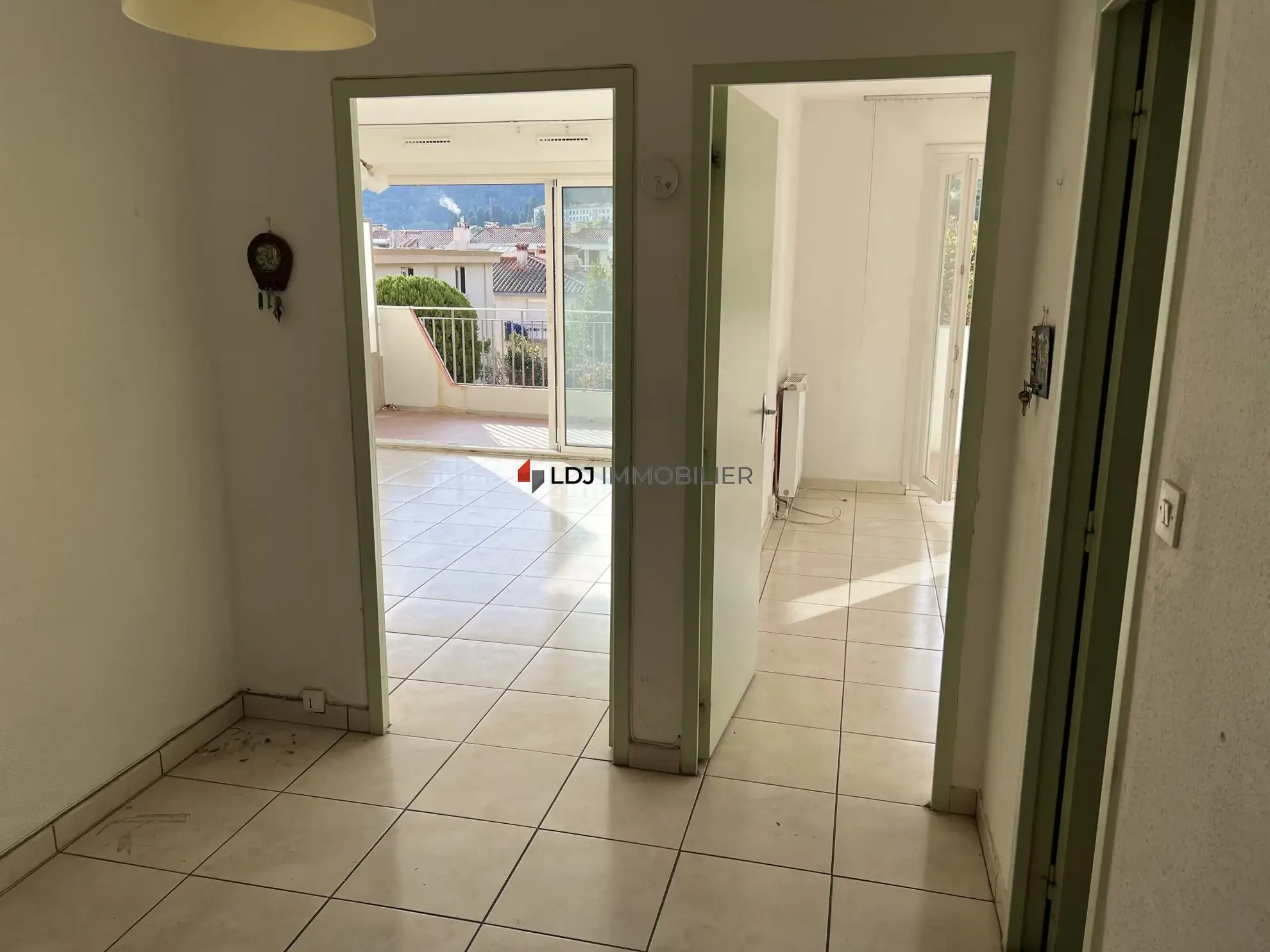 Appartement à vendre à Amélie-les-Bains avec terrasse et parking privé 
