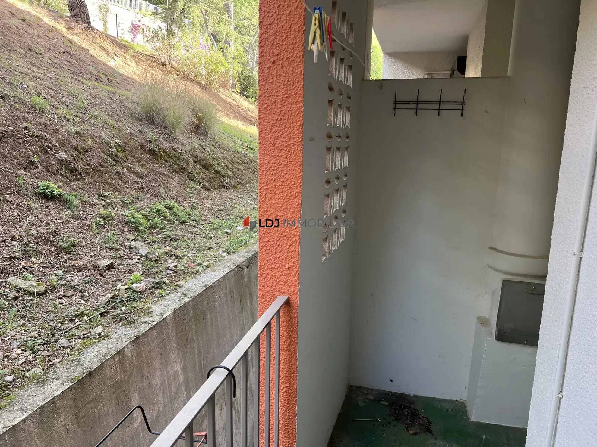 Appartement à vendre à Amélie-les-Bains avec terrasse et parking privé 