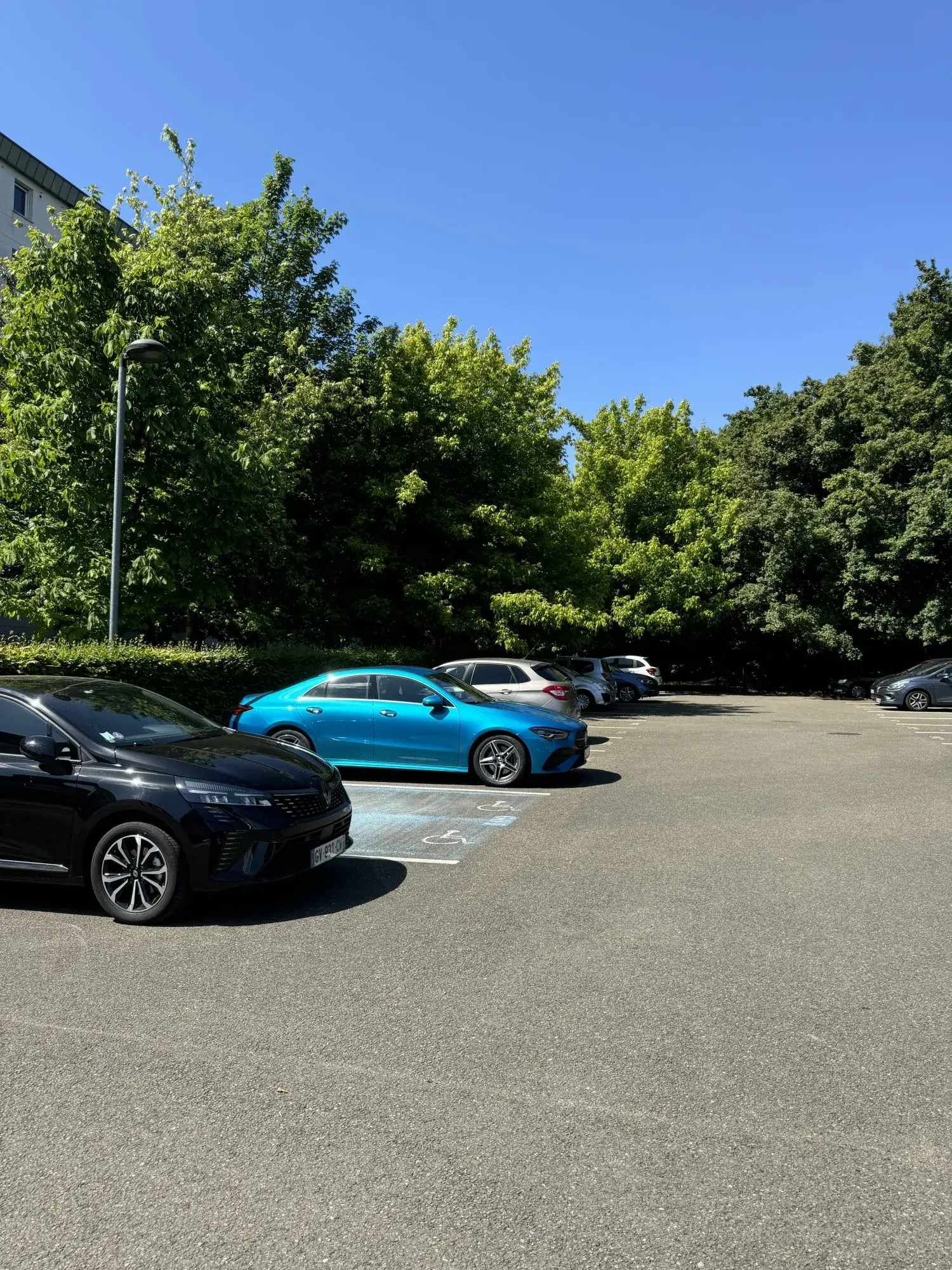 Appartement F2 avec balcon, parking sécurisé et vue dégagée à Rouen 