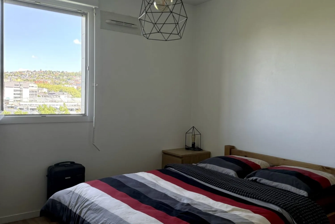 Appartement F2 avec balcon, parking sécurisé et vue dégagée à Rouen 