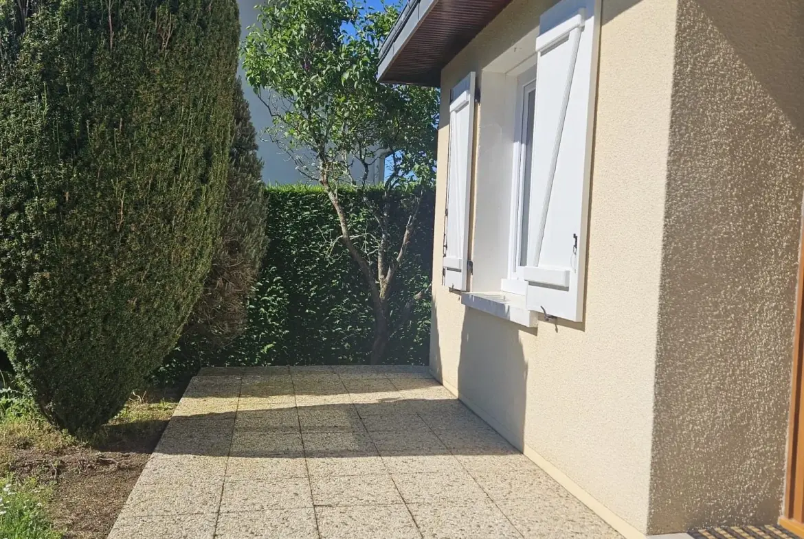 Maison de plain-pied à Condat-sur-Vienne avec jardin et garage, 48 m² 