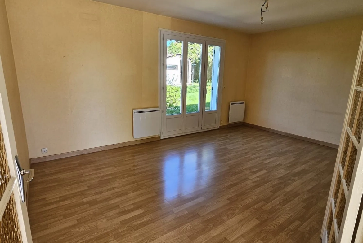 Maison de plain-pied à Condat-sur-Vienne avec jardin et garage, 48 m² 