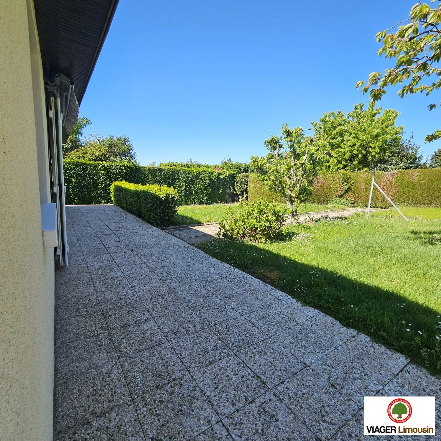 Maison de plain-pied à Condat-sur-Vienne avec jardin et garage, 48 m² 