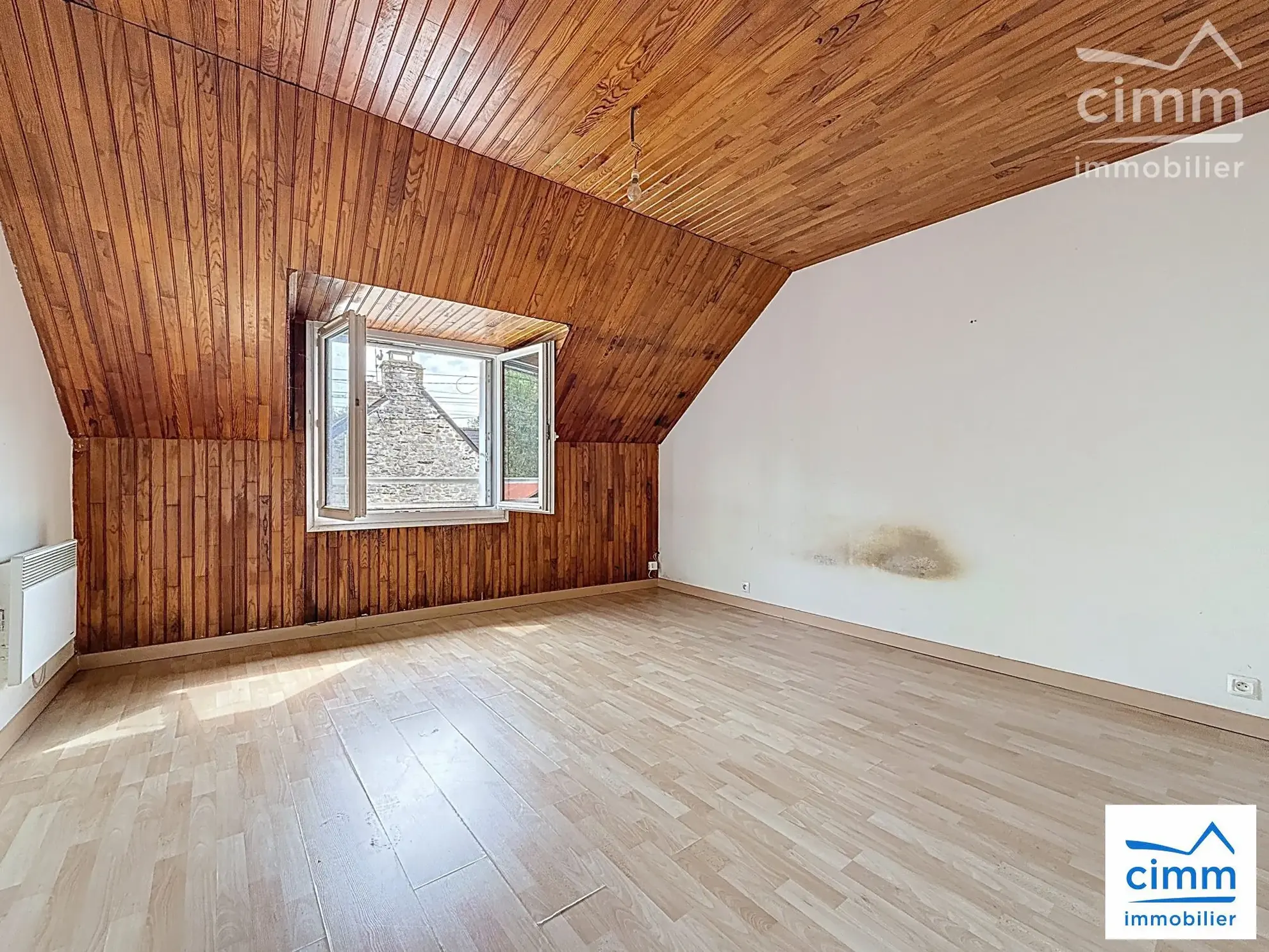 Maison de 90 m² à Pléchatel avec grand potentiel de rénovation 