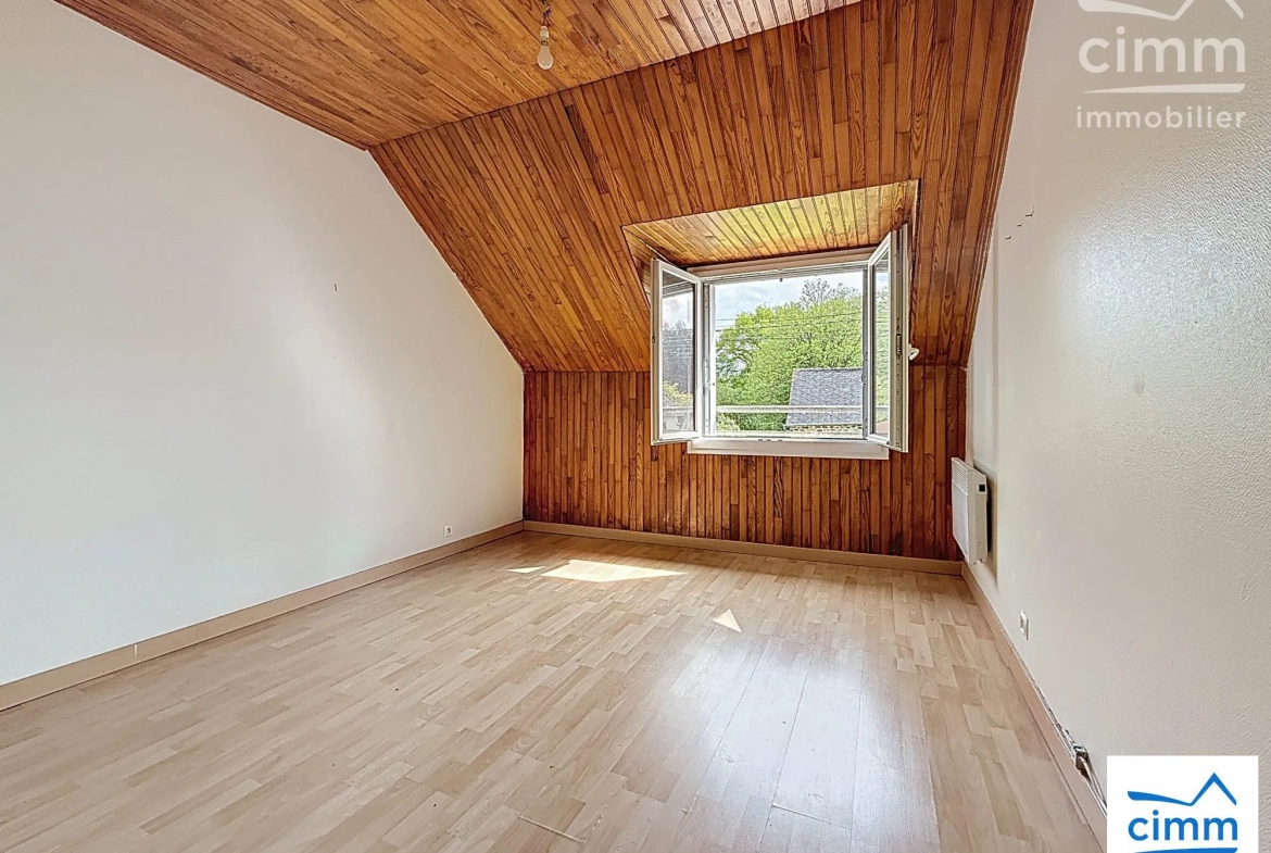 Maison de 90 m² à Pléchatel avec grand potentiel de rénovation 