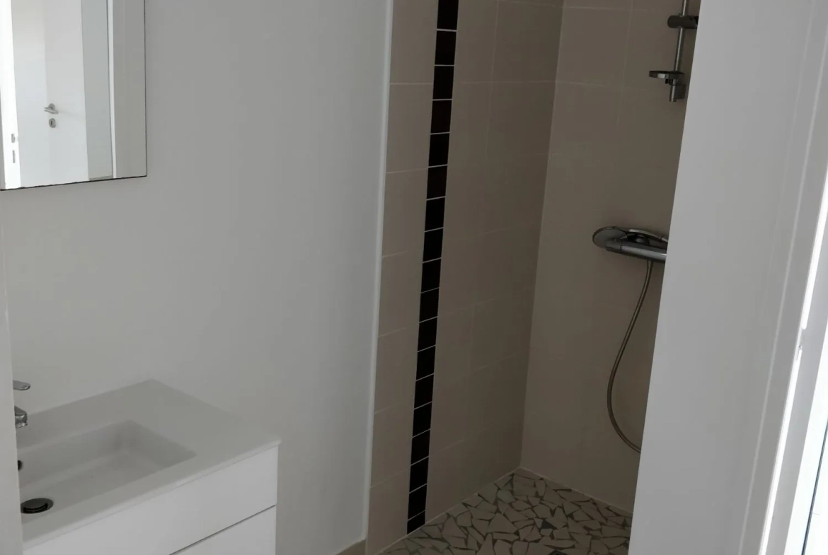 Appartement 2 pièces à Lamentin, proche commodités, livraison 2025 