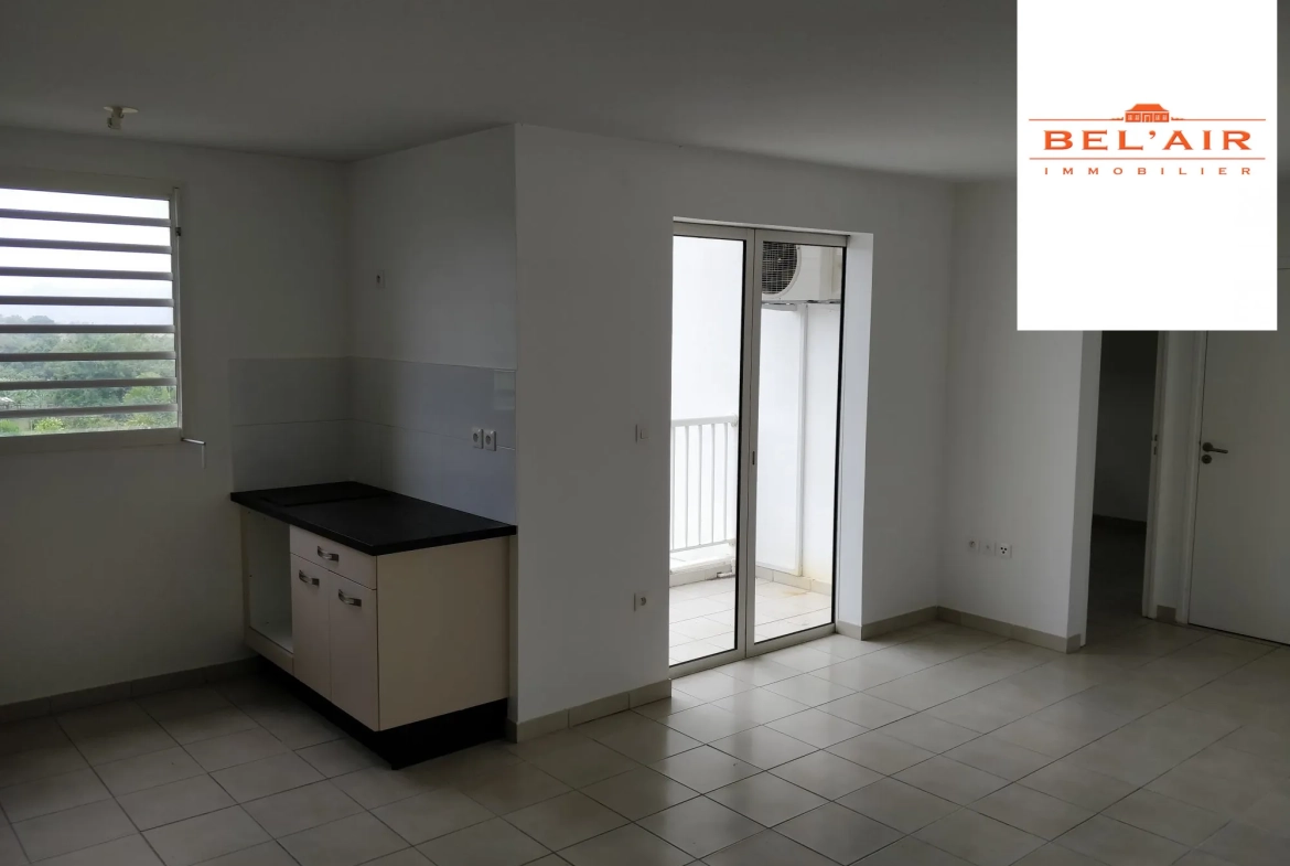 Appartement 2 pièces à Lamentin, proche commodités, livraison 2025 