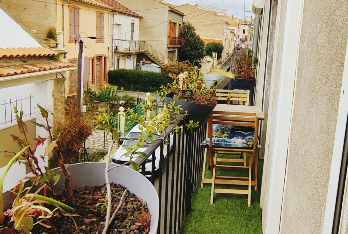 Maison à vendre à Murviel-lès-Béziers avec garage et balcon, 73 m² 