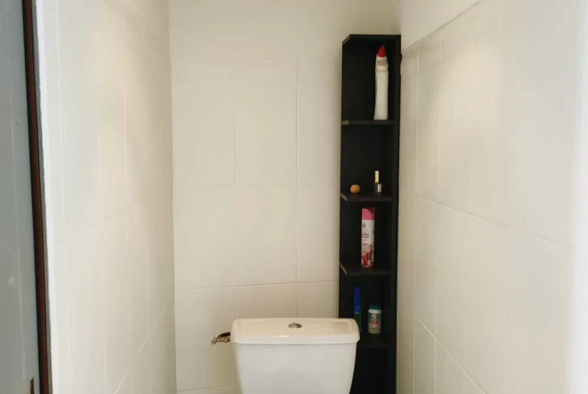 Maison à vendre à Murviel-lès-Béziers avec garage et balcon, 73 m² 
