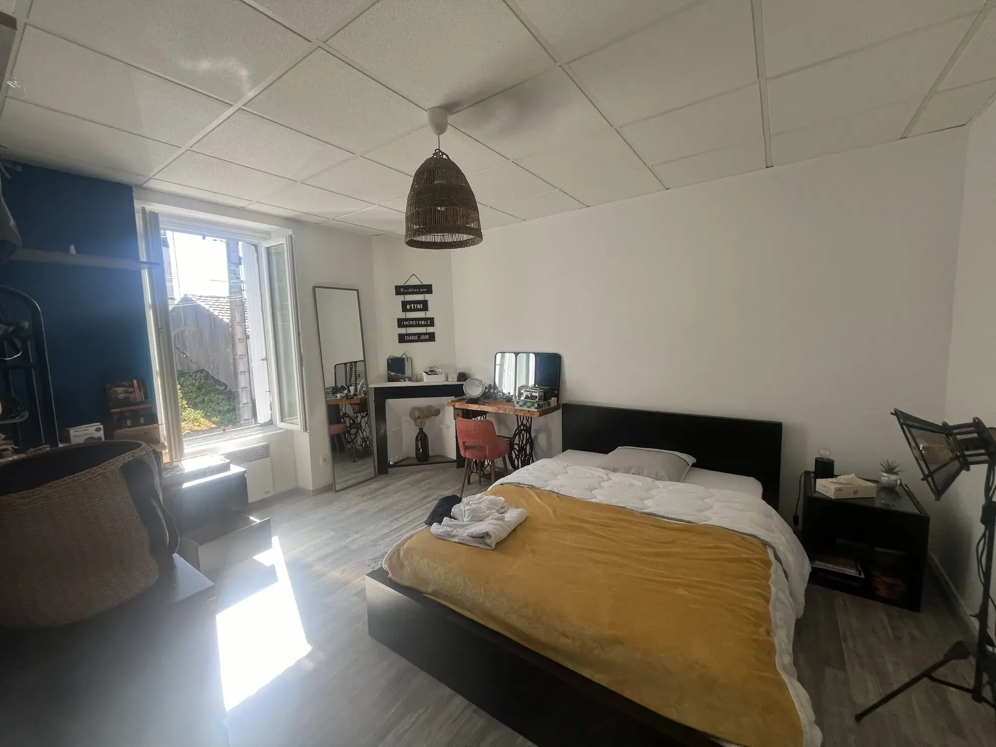 Maison rénovée avec dépendance et patio à Saint-Lumine-de-Coutais 