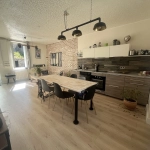 Maison rénovée avec dépendance et patio à Saint-Lumine-de-Coutais