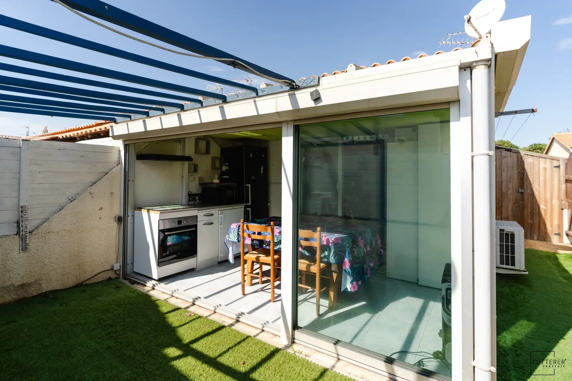 Votre Pavillon à Gruissan avec Terrasse et Piscine - Idéal Investissement ou Résidence Secondaire 