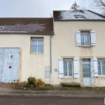 Maison à vendre à Semur-en-Auxois - Charme ancien à rénover avec garage et jardin