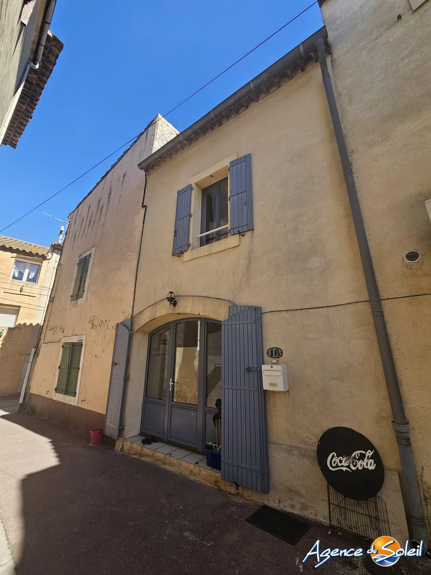 Maison de village rénovée de 95 m² à Coursan, 3 chambres, disponibilité 2025 
