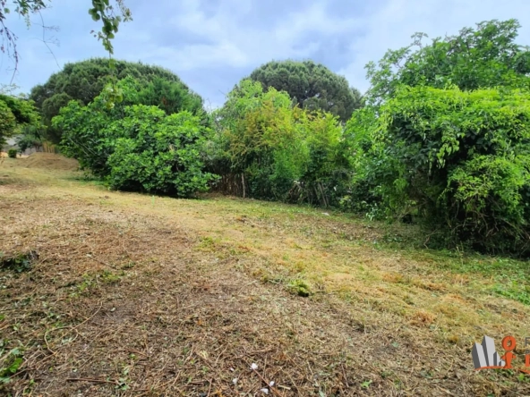 Terrain constructible de 829 m² à Givors, secteur calme et résidentiel