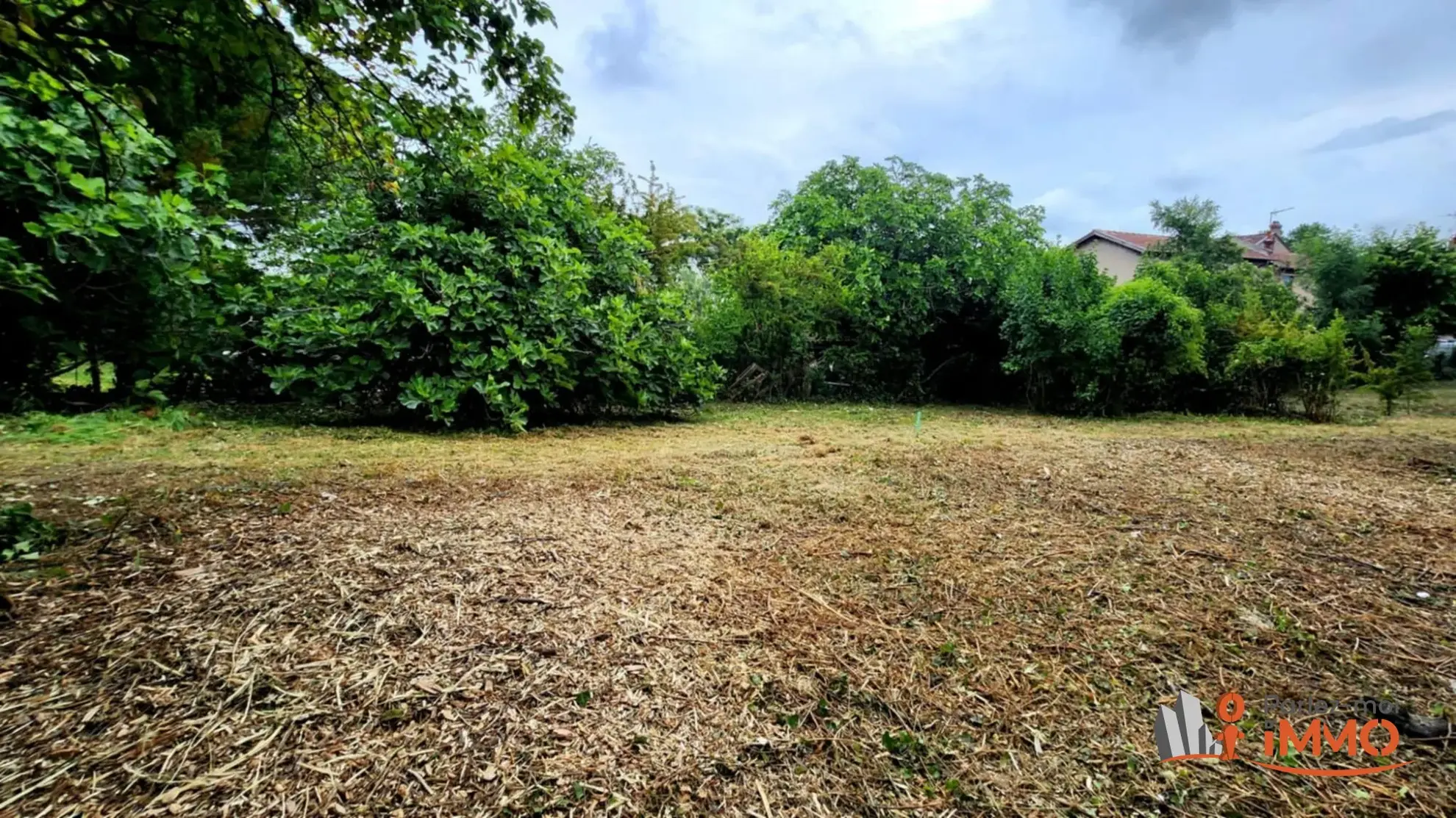 Terrain constructible de 829 m² à Givors, secteur calme et résidentiel 