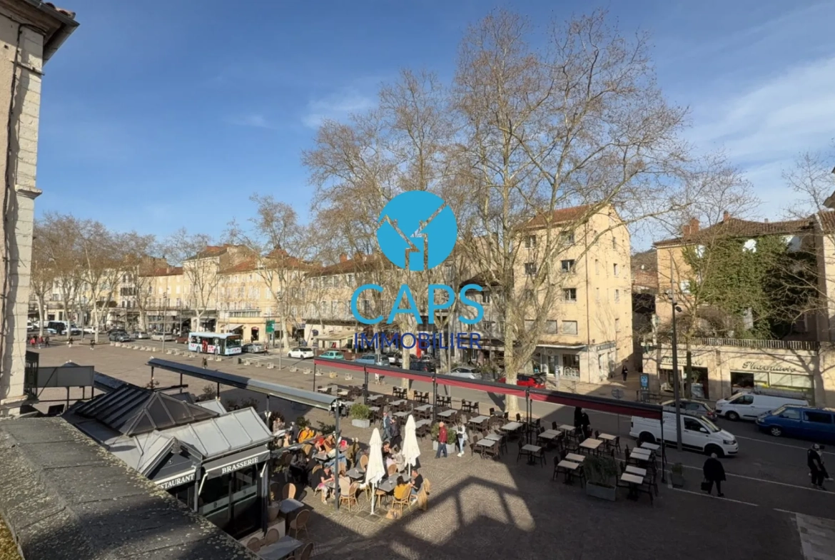 Local commercial à vendre à Cahors, 70 m², accessibilité PMR, proximité parking 