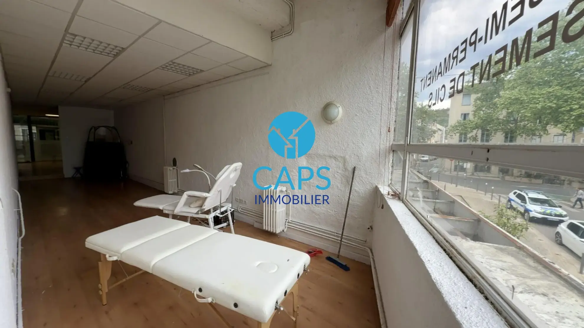 Local commercial à vendre à Cahors, 70 m², accessibilité PMR, proximité parking 