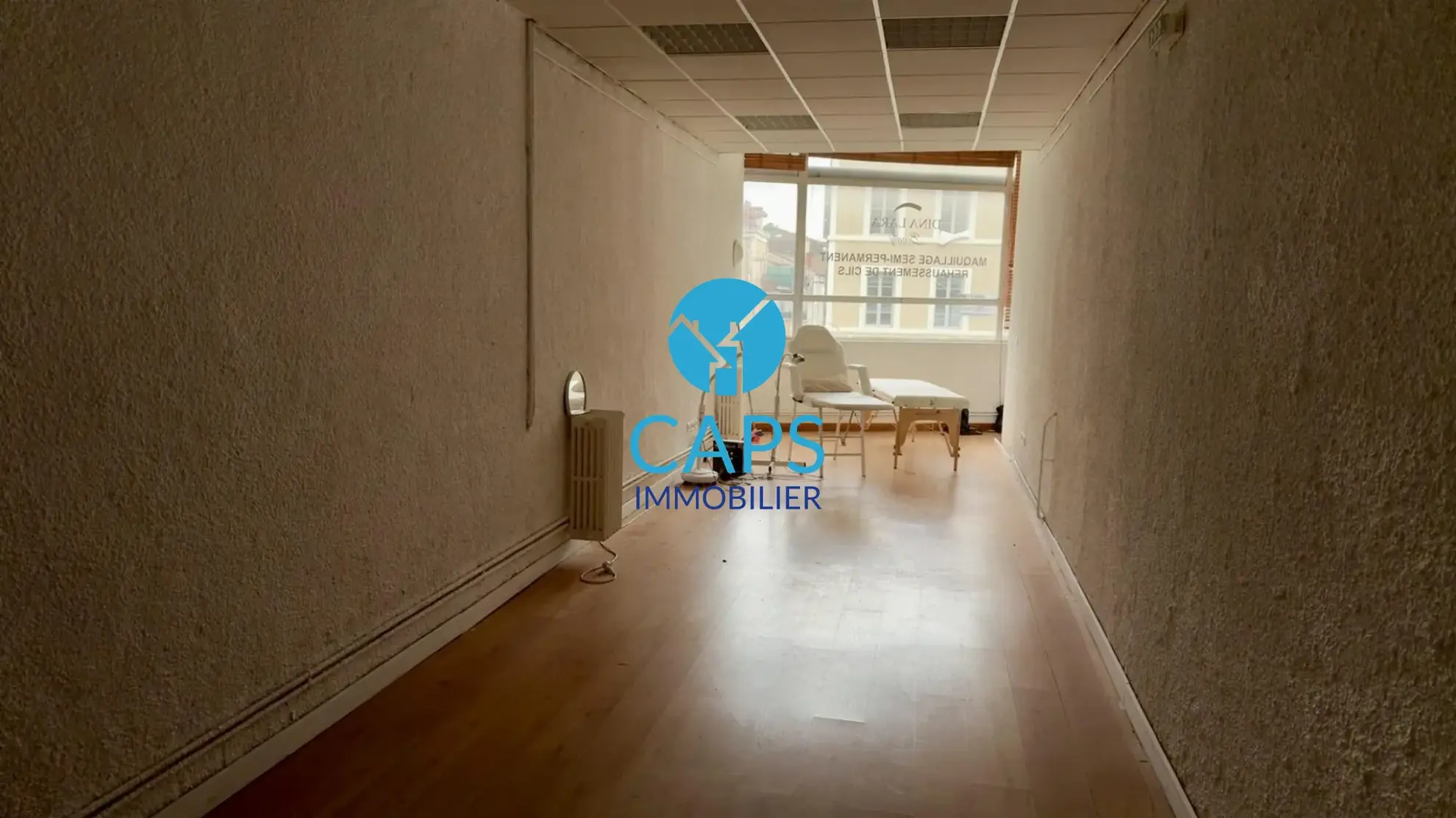 Local commercial à vendre à Cahors, 70 m², accessibilité PMR, proximité parking 