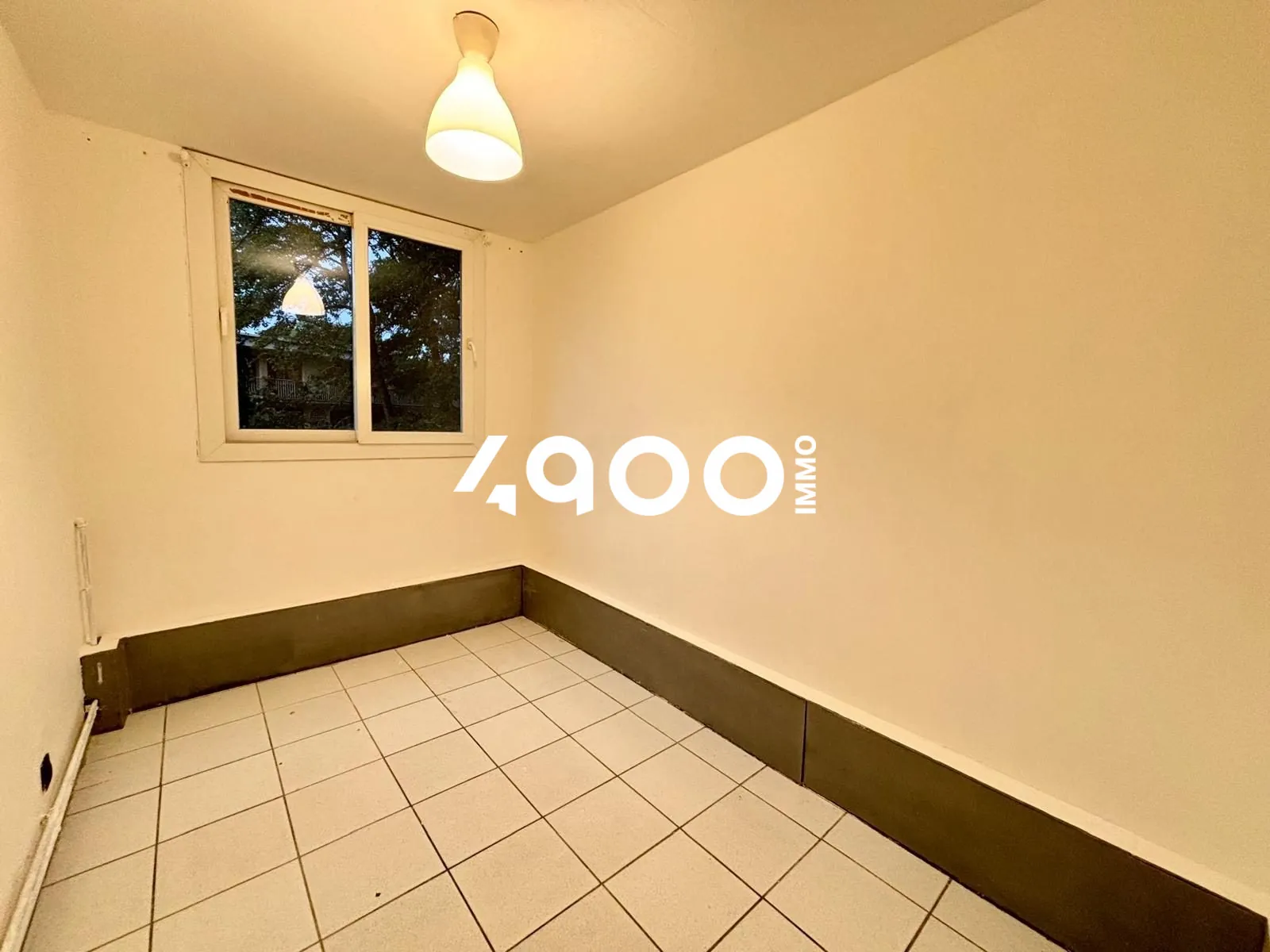 Appartement T5 à vendre à Ris-Orangis dans résidence sécurisée 