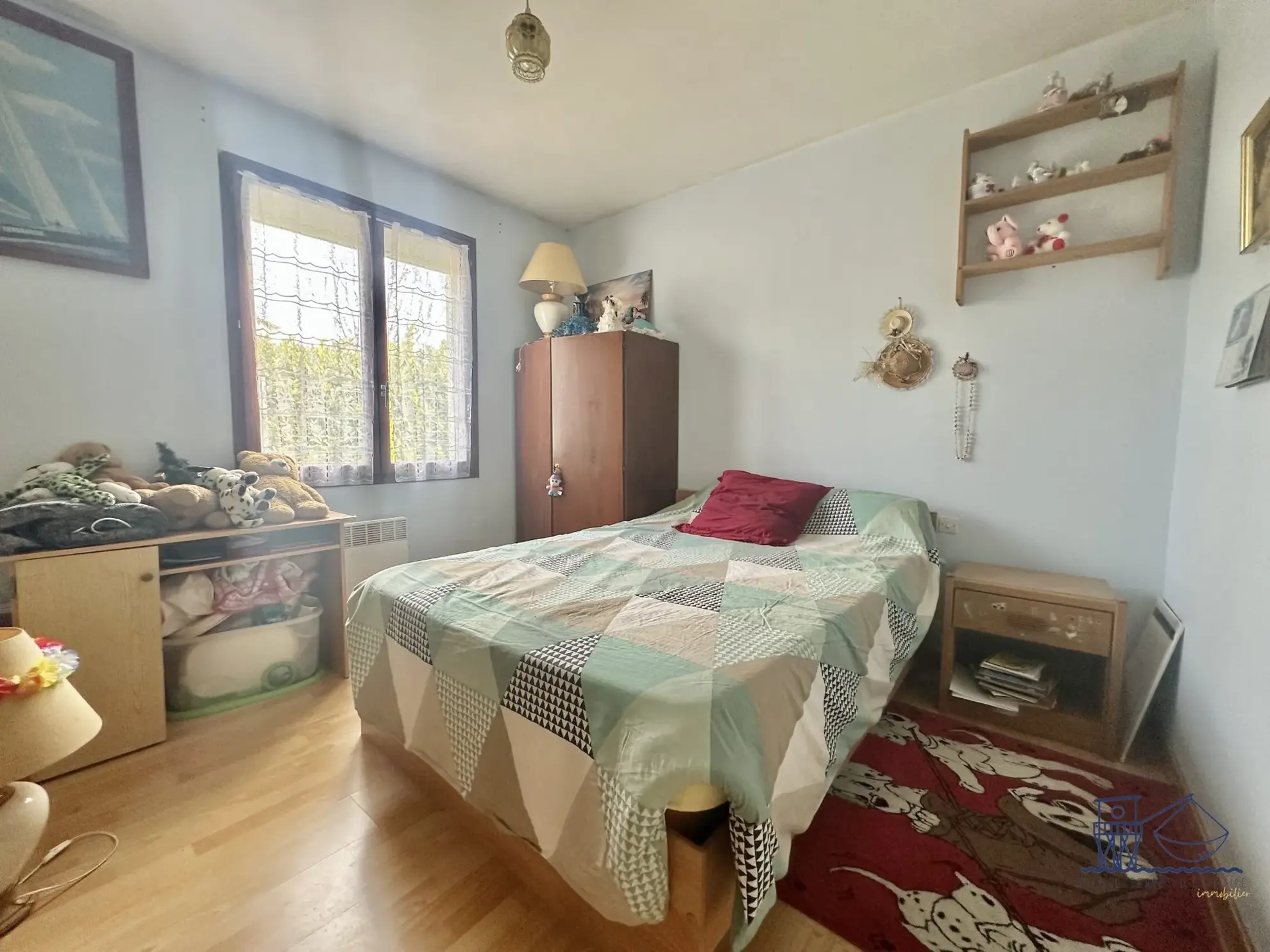 Maison à vendre à Floirac avec grand terrain, luminosité et potentiel 