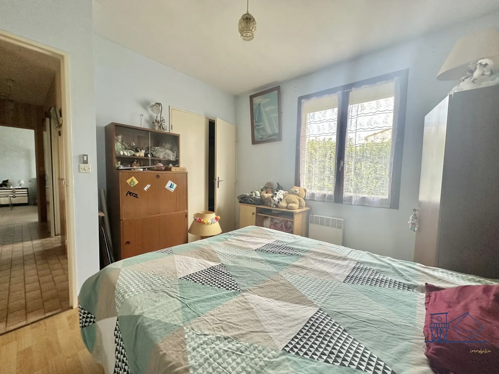 Maison à vendre à Floirac avec grand terrain, luminosité et potentiel 