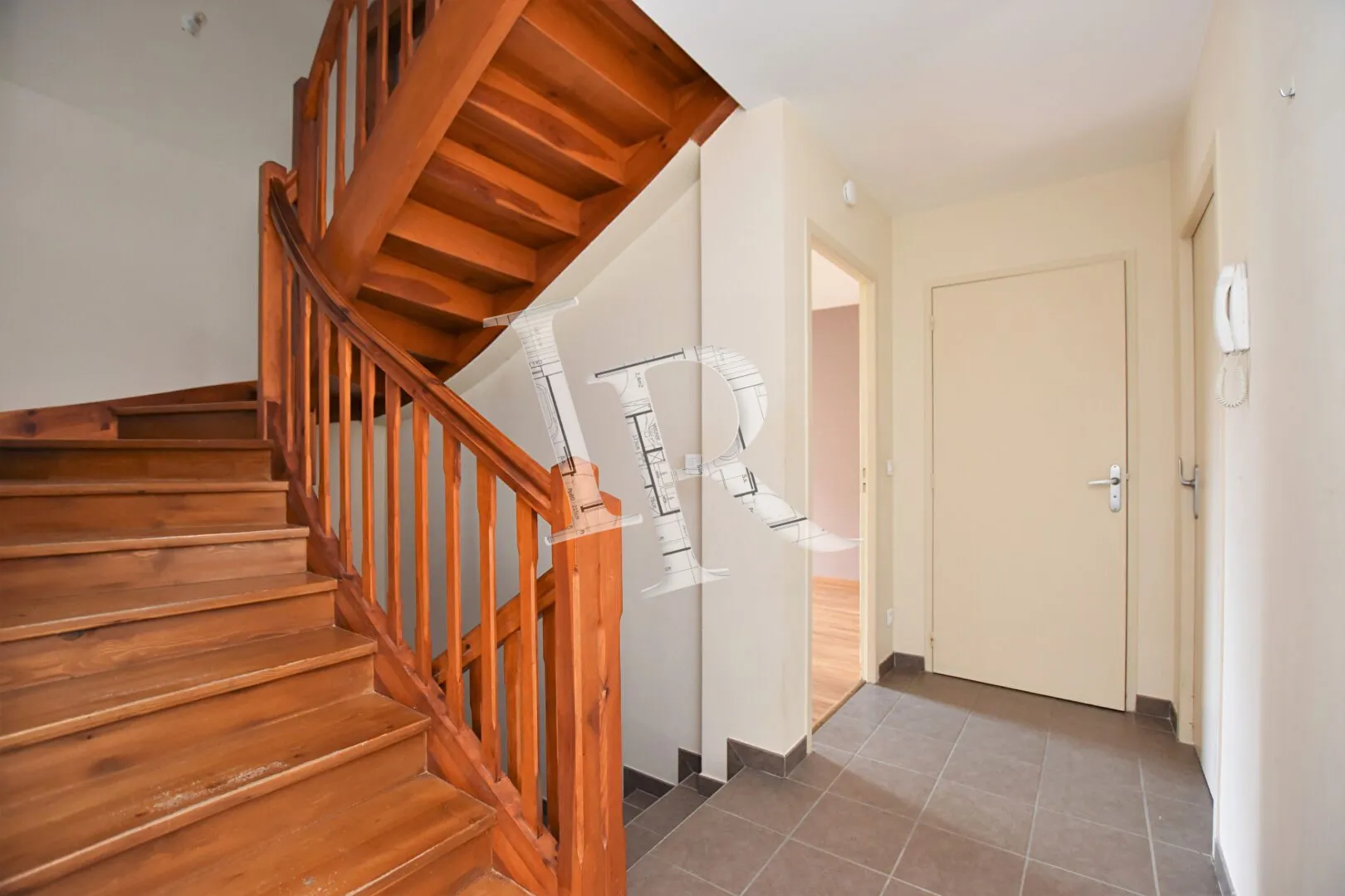 Maison de ville F4-F5 de 132 m² avec terrasse et garage à Le Puy-en-Velay 