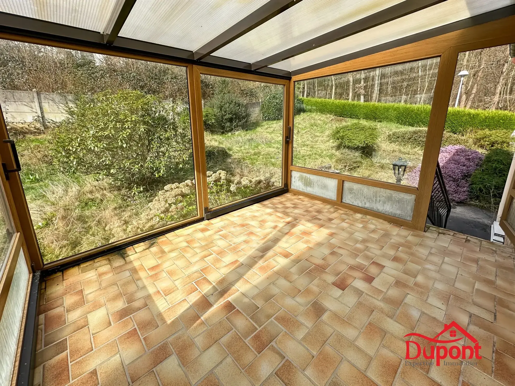 Maison à vendre à Revin avec grand terrain et potentiel de rénovation 