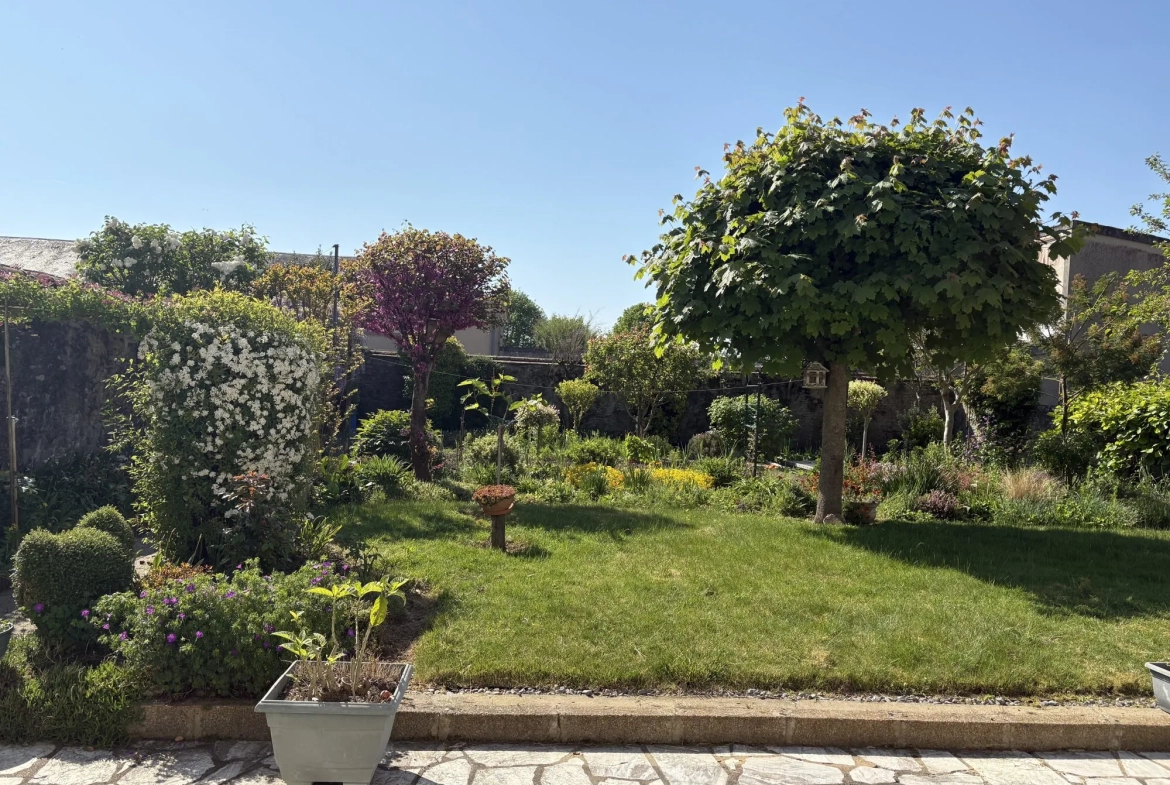 Maison à vendre à Aillières-Beauvoir - 3 chambres, terrain 400 m² 