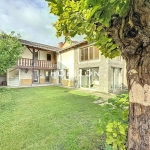 Maison de ville à Thoissey 136 m² avec jardin à rénover