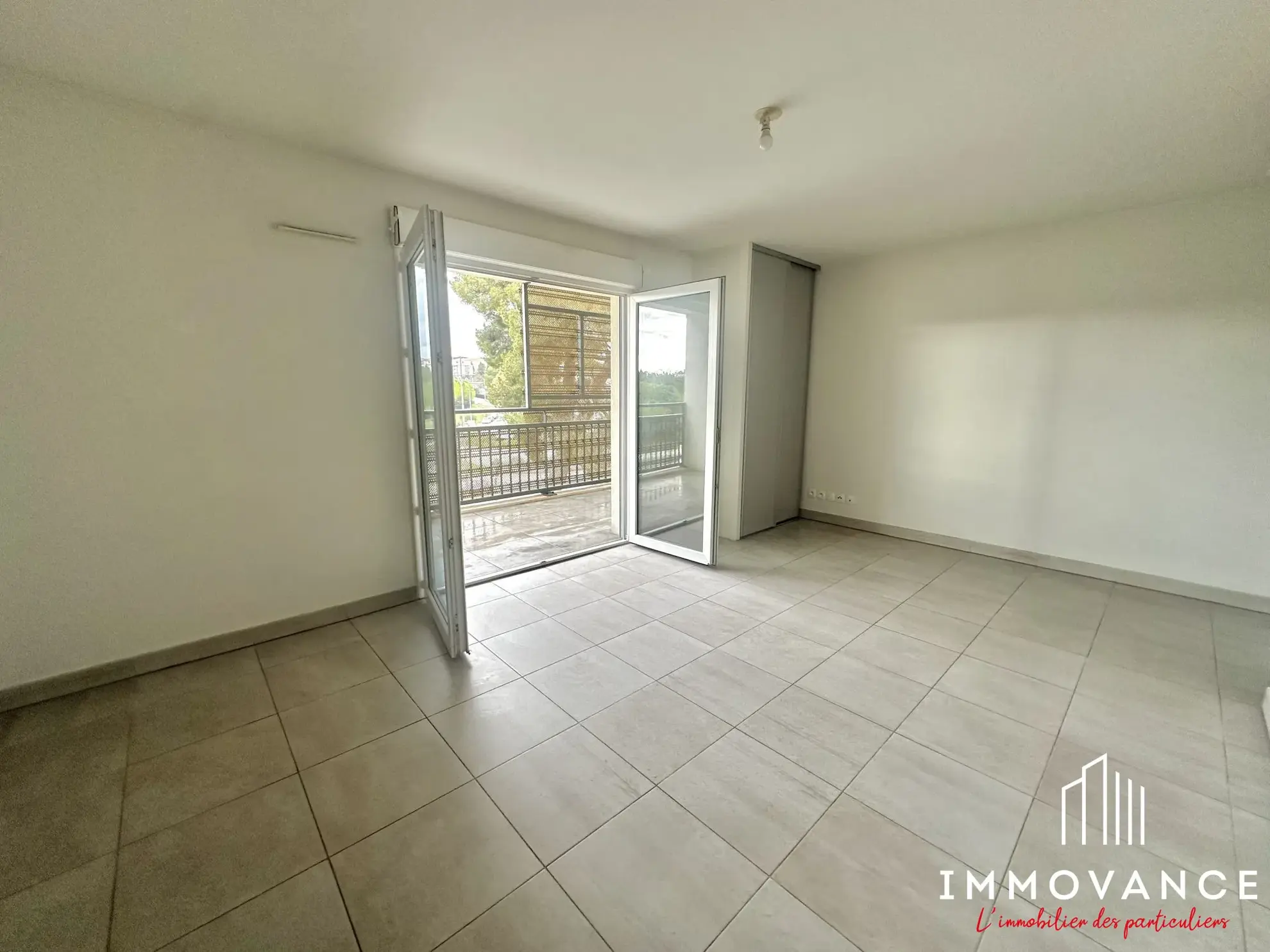 Studio à vendre à Montpellier, secteur Hôpitaux & Facultés, terrasse et parking inclus 
