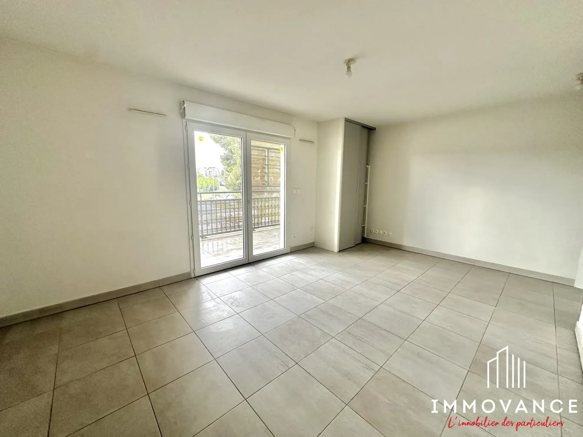 Studio à vendre à Montpellier, secteur Hôpitaux & Facultés, terrasse et parking inclus 