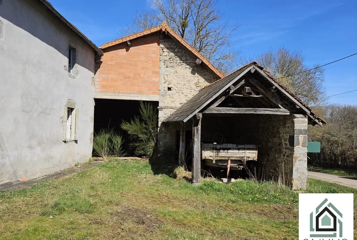 Ferme à rénover avec deux maisons et dépendances à Villosanges 