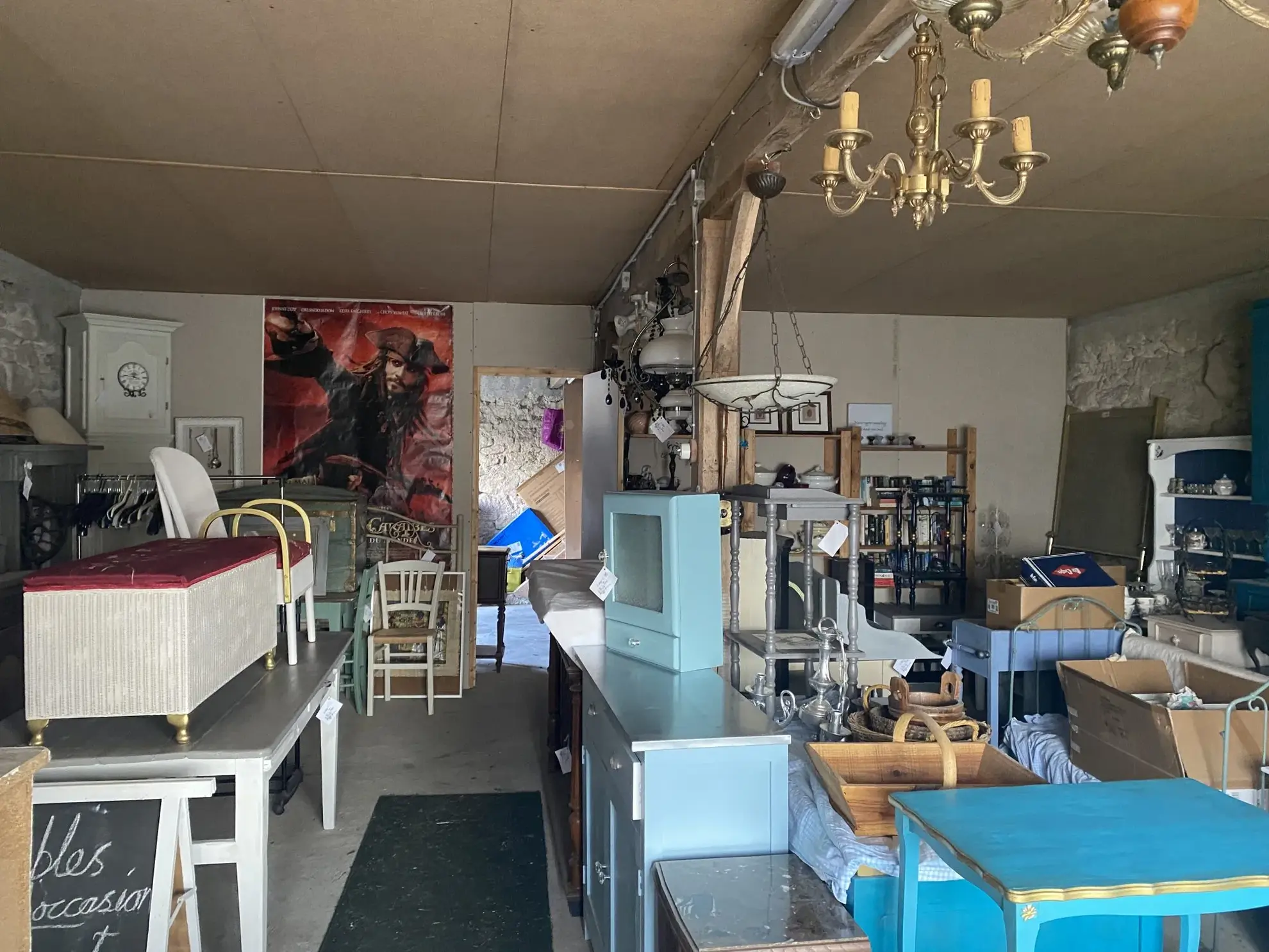 Charmante ferme avec dépendances à Bonnefond, cadre rural avec fort potentiel 
