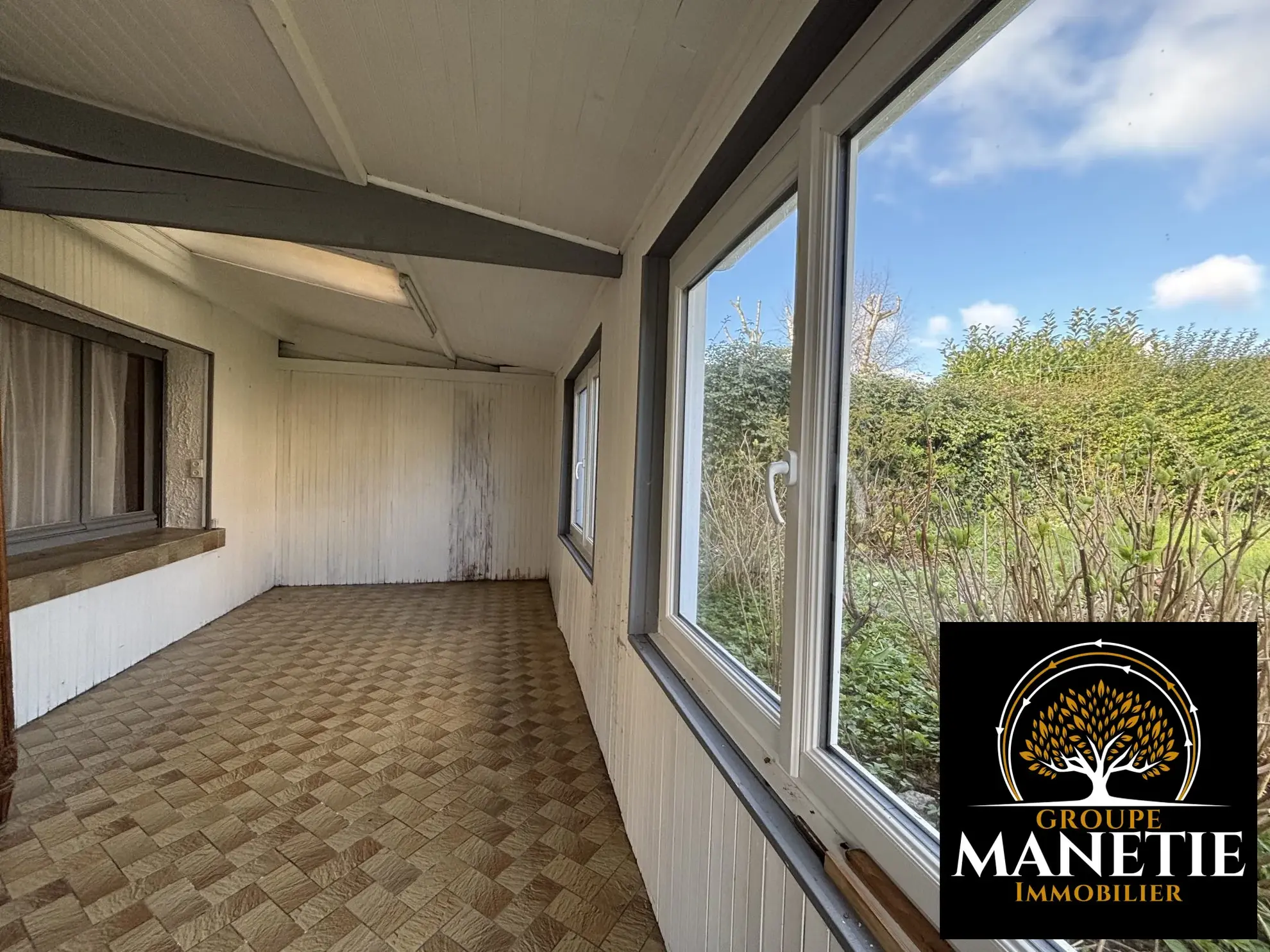 Maison familiale de 3 chambres à Arras avec garage et véranda 