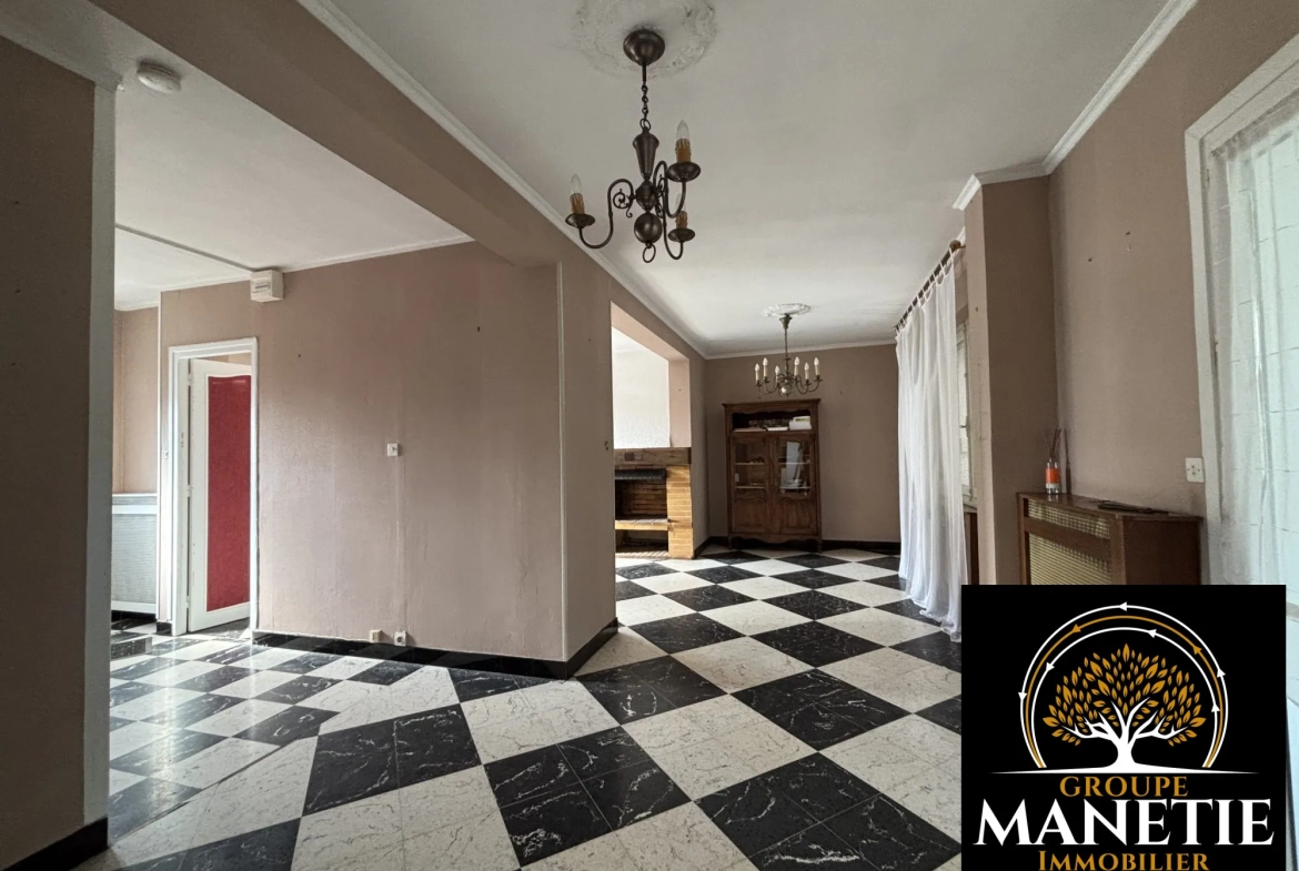 Maison familiale de 3 chambres à Arras avec garage et véranda 