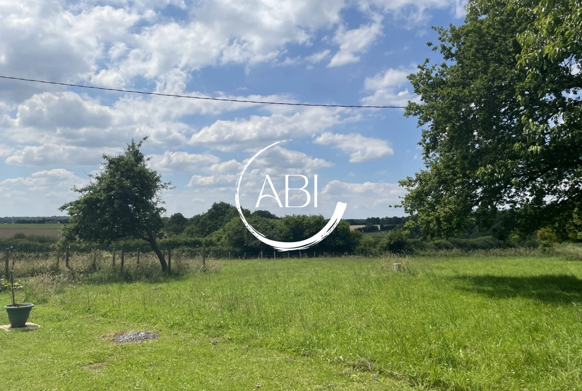Longère en pierre à rénover avec vue sur la forêt et garage en campagne - 100 m² 