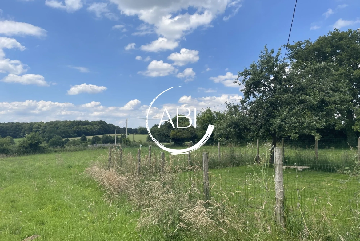 Longère en pierre à rénover avec vue sur la forêt et garage en campagne - 100 m² 