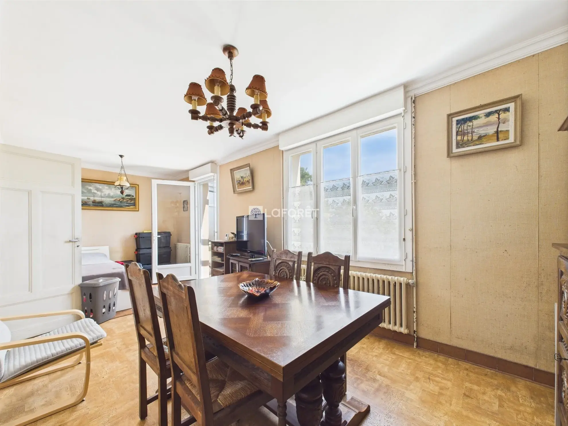 Maison à rénover à Quimper avec garage et jardin, 3 chambres, Terrain de 485 m² 