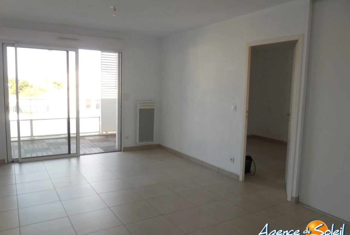 Spacieux appartement T2 avec terrasse à Port-la-Nouvelle 