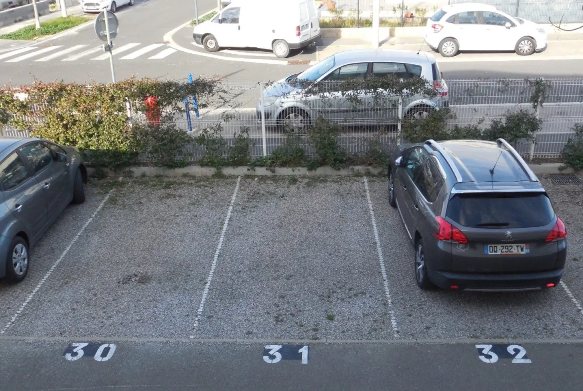 Spacieux appartement T2 avec terrasse à Port-la-Nouvelle 