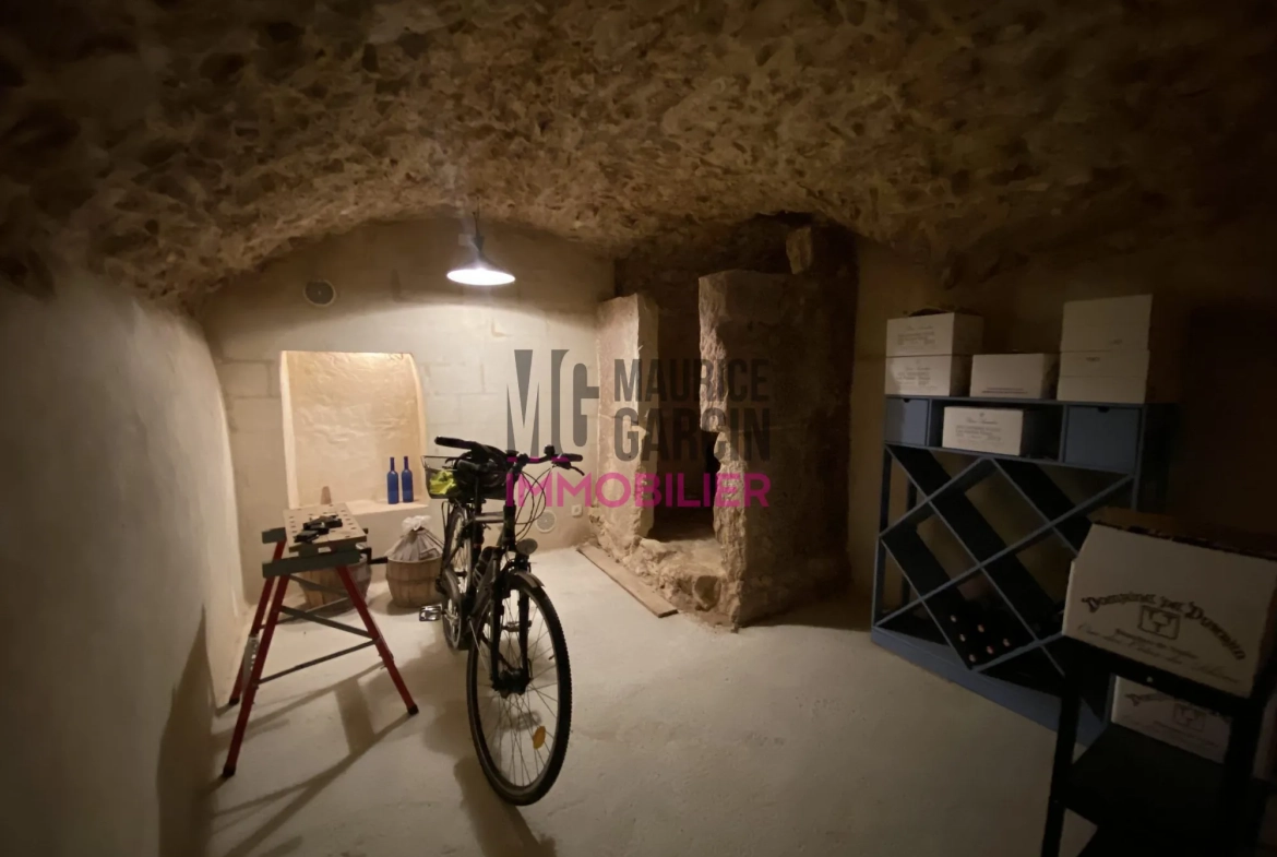 Maison de village à Beaumes de Venise avec cave et luminosité authentique 
