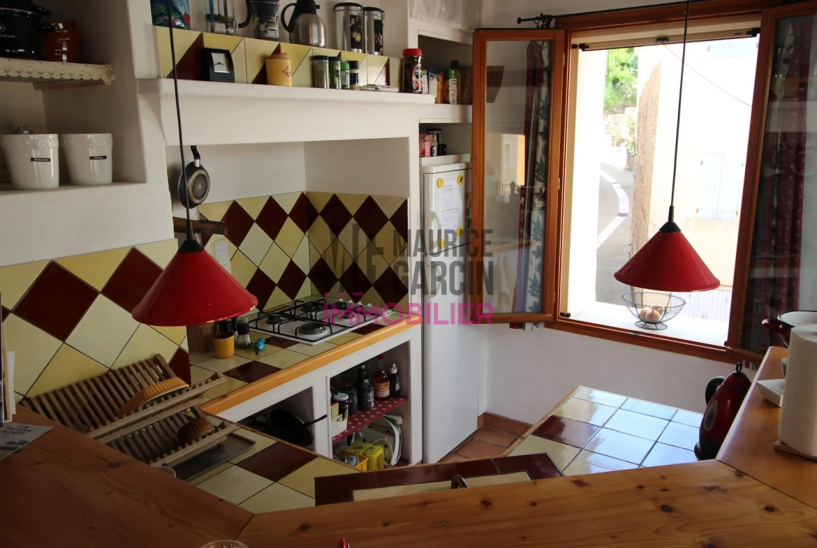 Maison de village à Beaumes de Venise avec cave et luminosité authentique 