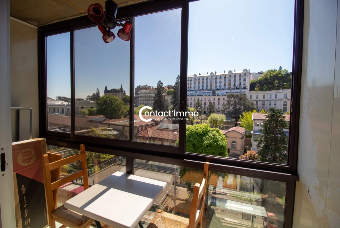 Studio à Royat face aux Thermes avec balcon, proche Chamalières, idéal pour investissement ou résidence 